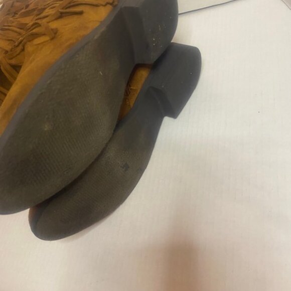 Pierre Dumas Women's Brown low Heel, Knee High Fringe Boots, Size 10M - Picture 6 of 7